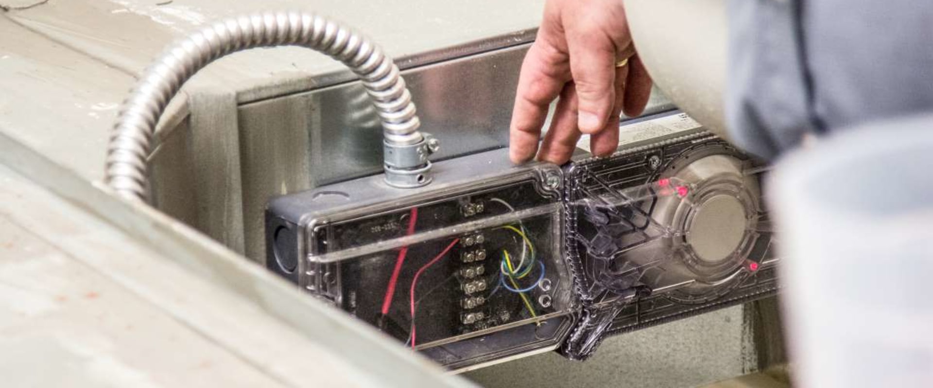 Electric Installation Sensor Installation of Additional Sensors for Home Heating and Cooling